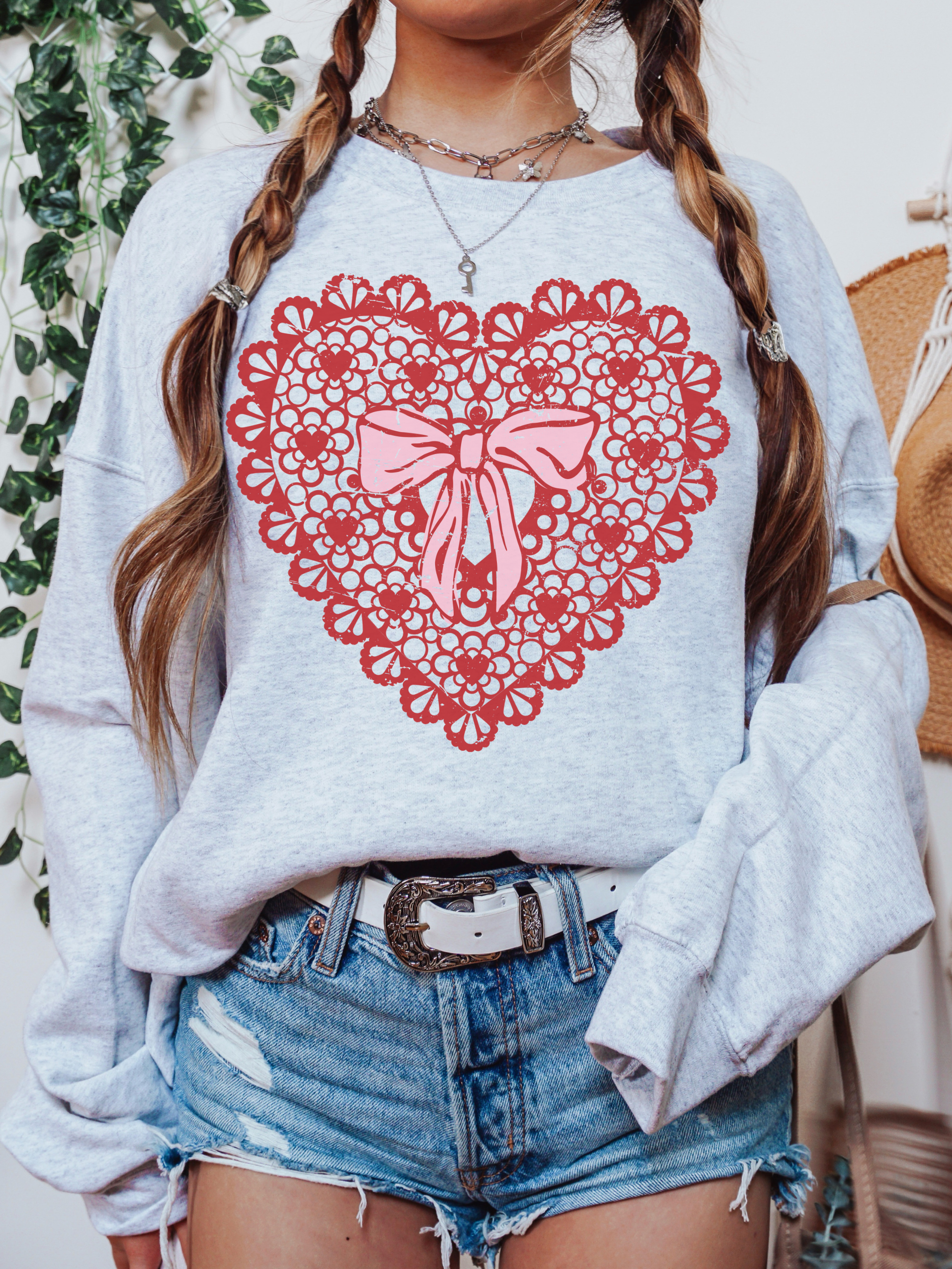 Vintage Heart Crewneck