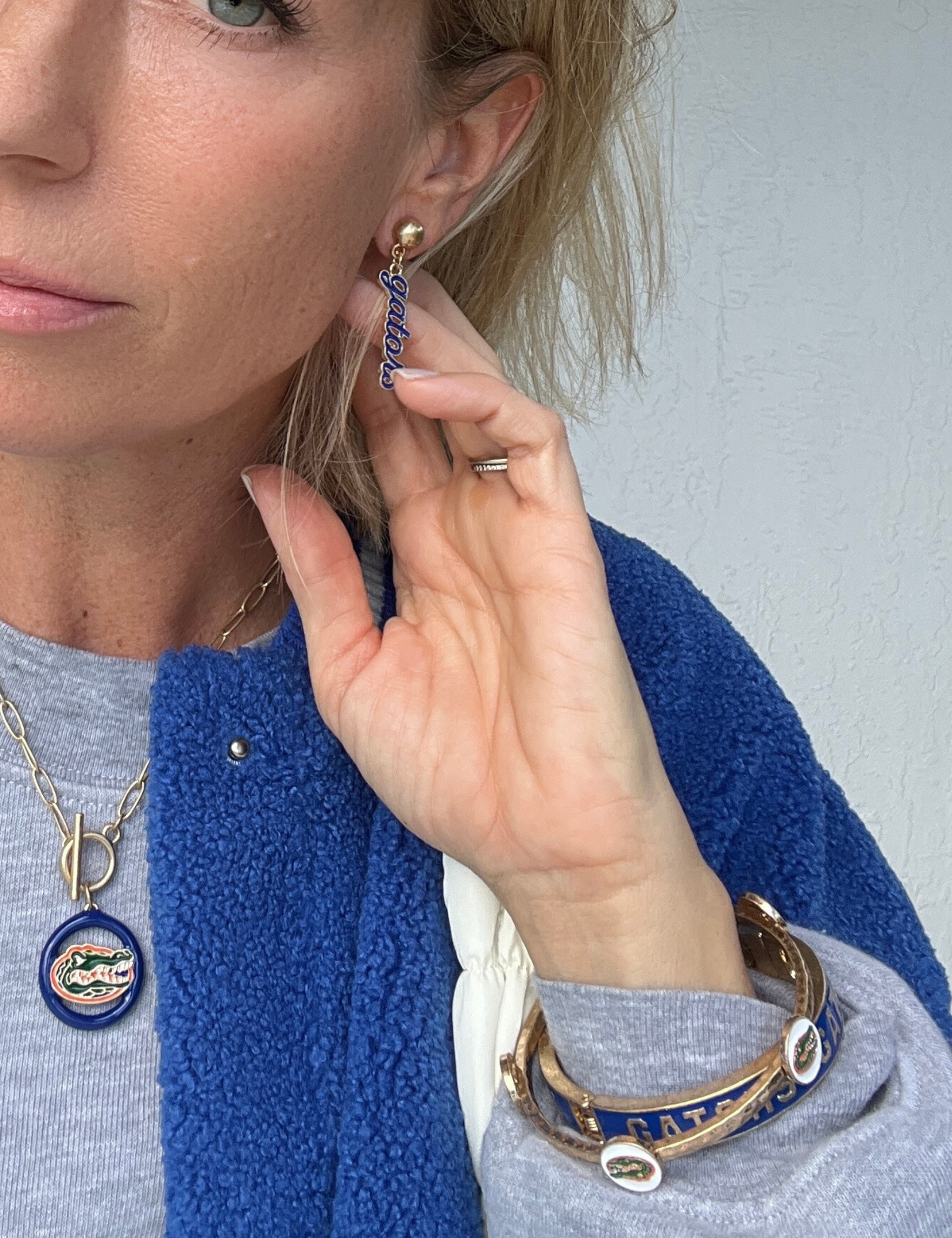 florida_gators_jewelry_close_up.png
