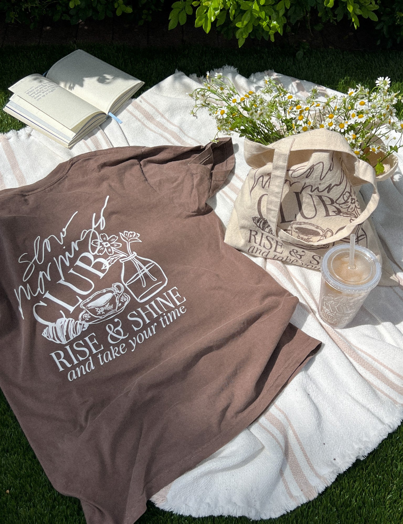 slow_mornings_tee_17.jpg