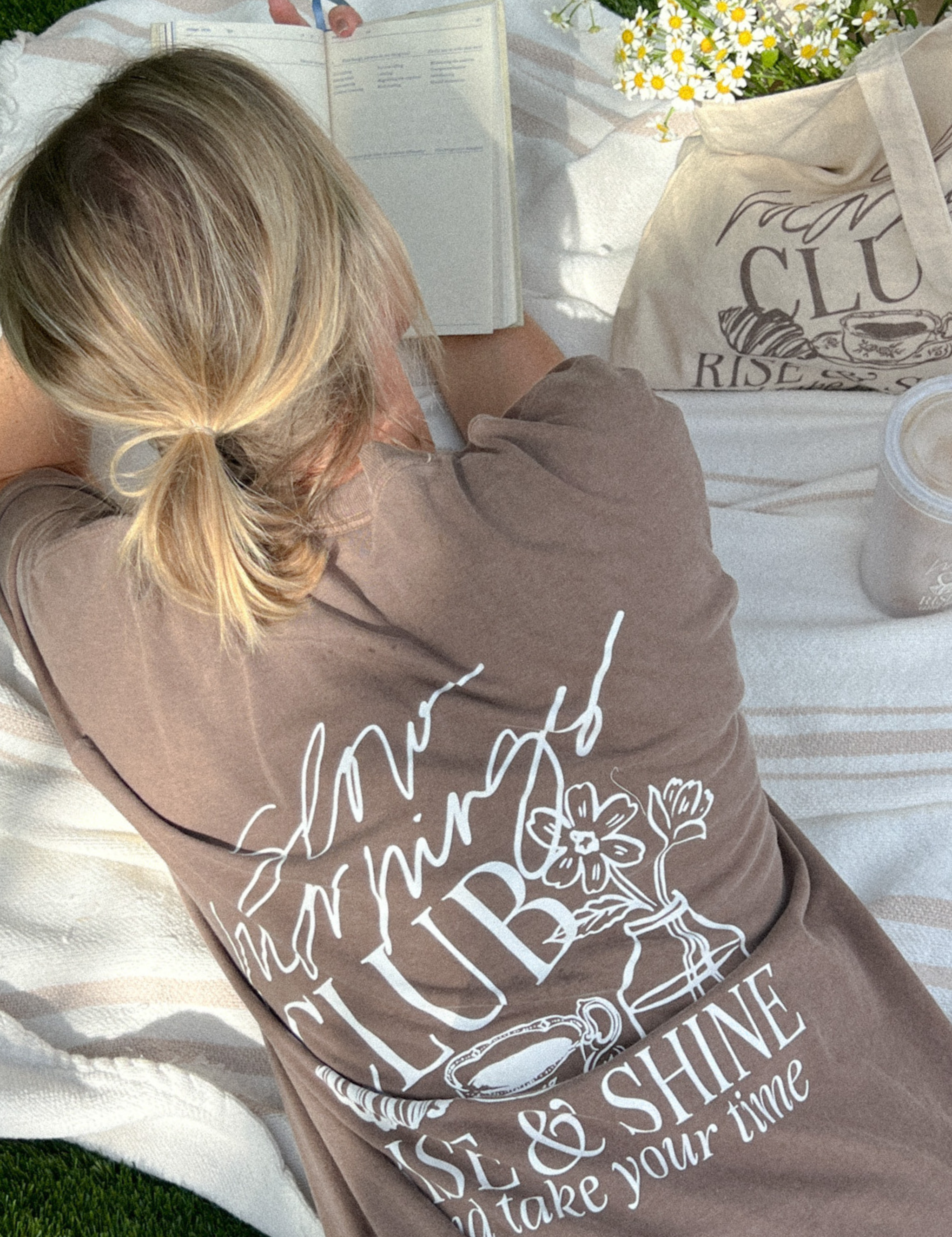 slow_mornings_tee_17.png