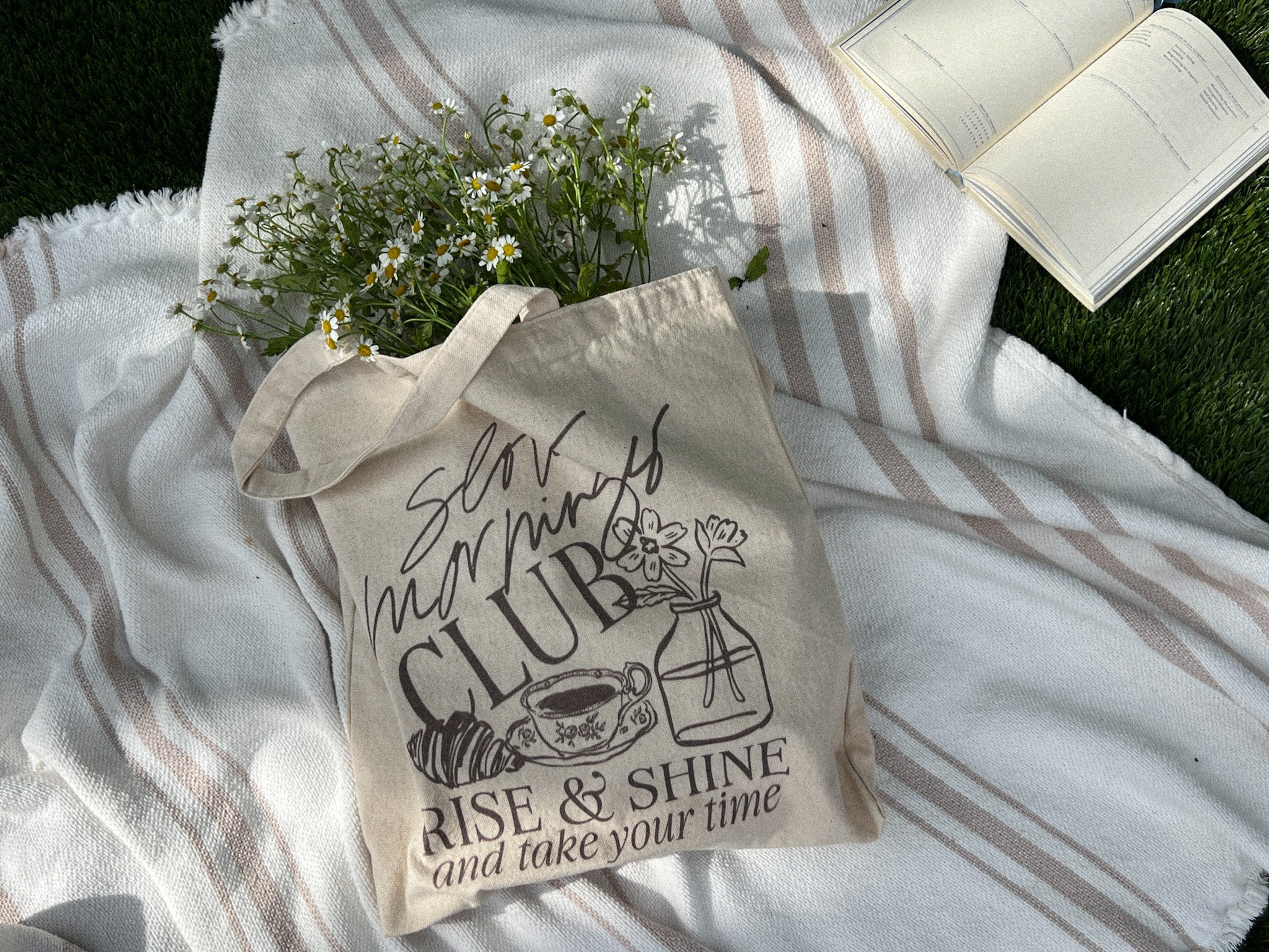slow_mornings_tote_1.jpg